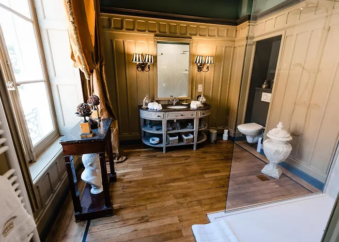 Bed & Breakfast Chateau De Saint Trys Anse