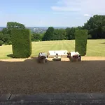 Chateau De Saint Trys Nocleg ze śniadaniem *