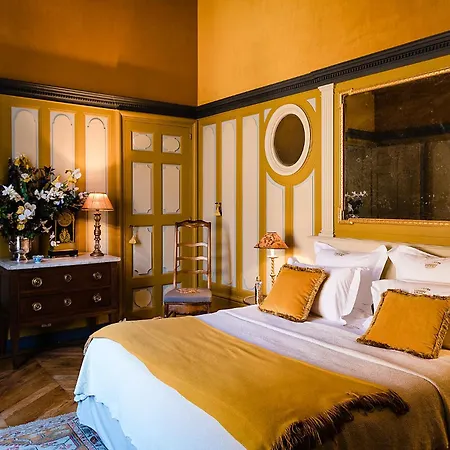 Chateau De Saint Trys Nocleg ze śniadaniem *