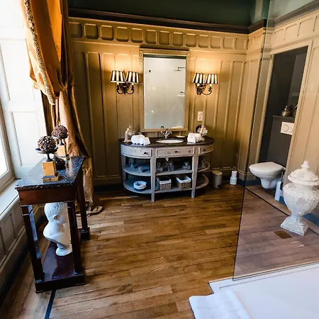 Nocleg ze śniadaniem Chateau De Saint Trys Anse