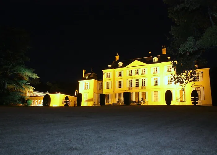 Château De Saint Trys Couette-café *